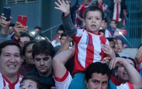 Neum�loga recomienda no llevar a los ni�os al partido de la Albirroja