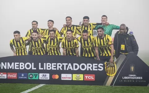 Pe�arol elimina a Flamengo y Olimpia depende de River Plate