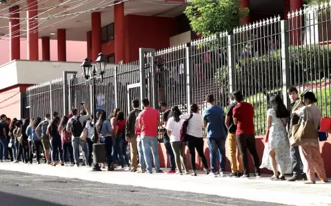 Juventud, divino tesoro sin empleo
