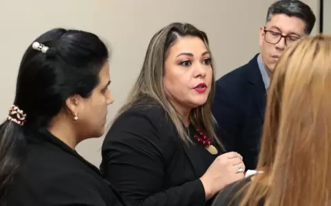 Veh�culo del Congreso incendiado: abrir�n sumario en el caso Zenaida Delgado