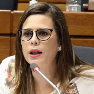 Kattya Gonz�lez acusa al oficialismo de "transar con la impunidad"