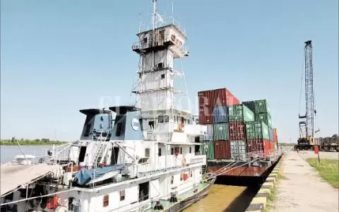 Centro de Importadores expone trabas burocr�ticas que encarecen el comercio exterior