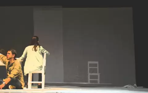 "A�amemby" y "La habitaci�n blanca" en el ciclo "Primavera Teatral"