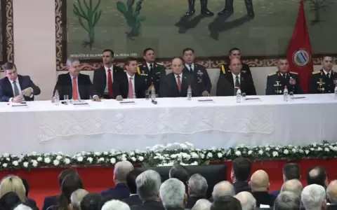 Gobierno presenta plan estrat�gico de seguridad para desarrollo