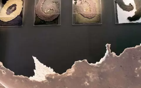 En presencia de lo ausente