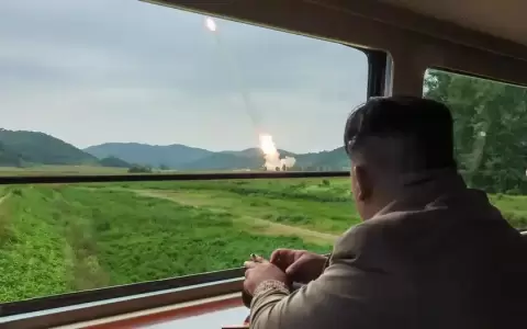 Corea del Norte lanza otro misil bal�stico al mar de Jap�n