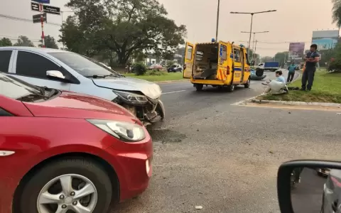 Grave accidente de tr�nsito en zona Conmebol