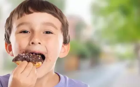 Alimentos poco saludables afectan a los ni�os