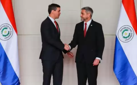 Muchos del gabinete de Pe�a eran del gobierno de Abdo, dice Esp�nola