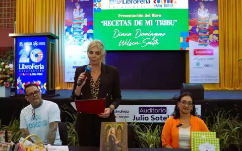 "Recetas de mi tribu", de Diana Dom�nguez Wilson-Smith, se present� en la Libroferia Encarnaci�n