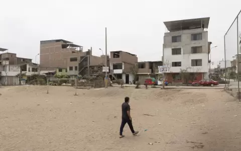Per� ampl�a el estado de emergencia y podr�a instaurar el toque de queda