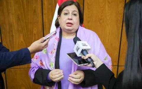 Esperanza Mart�nez dice que el cartismo no quiere cr�ticas al gobierno por parte de la oposici�n