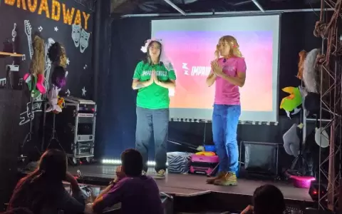 "Imprudentes" ofrece funciones gratuitas antes de asistir a festival de improvisaci�n en Colombia