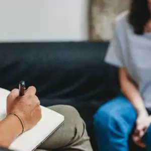 Insisten en dar mayor abordaje a problem�tica de la salud mental