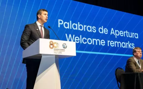 Santiago Pe�a en Asamblea de la SIP: "La libertad de prensa debe resistir a los intereses"