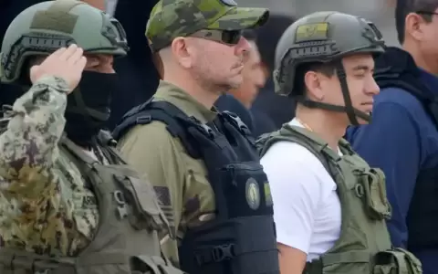 Noboa busca permitir bases militares extranjeras en Ecuador