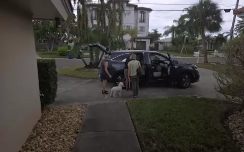 "Florida est� desabastecida", dice paraguayo que se prepara para el hurac�n Milton