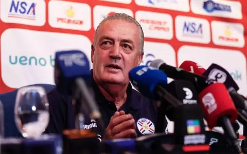 Gustavo Alfaro se emociona al recordar su paso por Ecuador