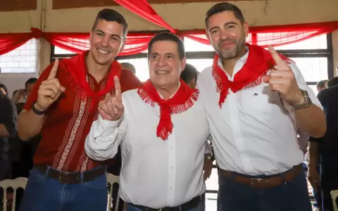 "No contentos con perseguir, ahora hablan elegantemente de reformar la CN", dice diputado