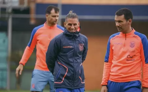 Sebasti�n Beccacece sobre la Albirroja: �Defend�a con 5 o 10�