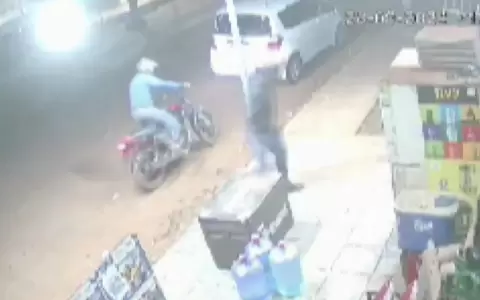 Dos malvivientes perpetraron asalto a una bodega