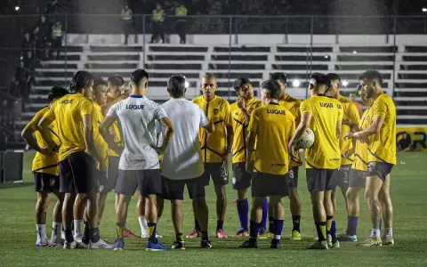 Ins�lito: Luque�o jugar� sin 7 titulares ante Cerro Porte�o