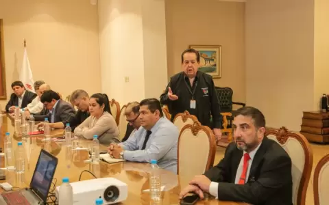 Agrupaciones pol�ticas analizan habilitar nuevos locales de votaci�n para las municipales