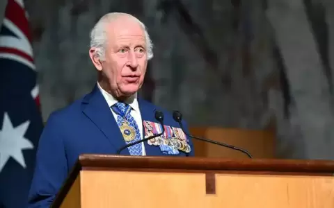 Senadora australiana increpa a Carlos III sobre colonizaci�n