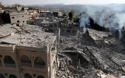 Israel intensifica bombardeos en el L�bano