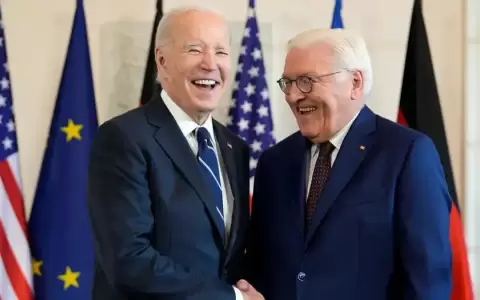 Biden es recibido con honores en Alemania