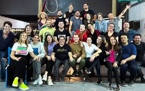 Estreno de la obra teatral "Modo avi�n", dirigida por Tana Sch�mbori
