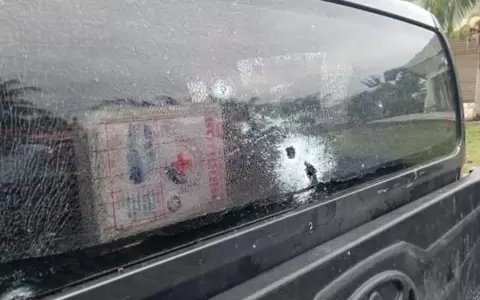 Atacan con 18 disparos el veh�culo que transportaba a Evo Morales en Bolivia