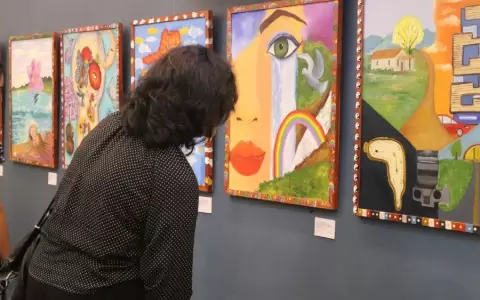 Taller de Arte Brusetti's inaugura exposici�n de sus estudiantes