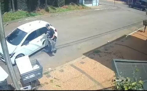 Hombre en estado de ebriedad impact� contra vivienda y se dio a la fuga