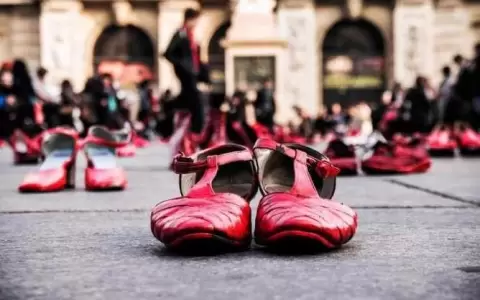 Pe�a promulga Ley de Pensi�n para V�ctimas Colaterales de Feminicidios