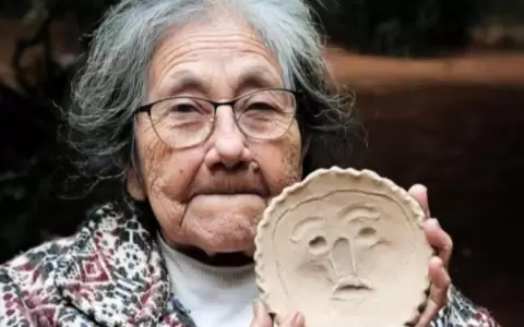 Fallece Rosalina Robles, "Tesoro Vivo Nacional" y guardiana de la cer�mica ancestral de Peguah�