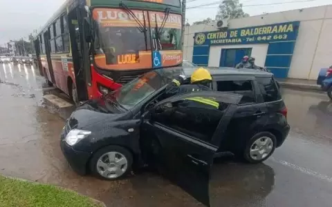 Bus de la L�nea 28 se llev� por delante a un veh�culo en Luque