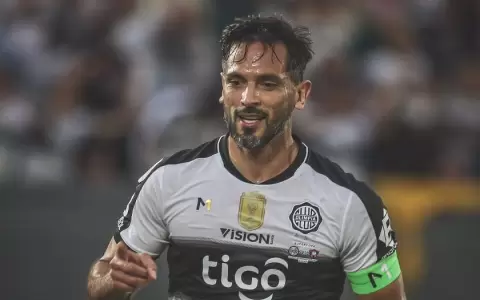Nogu�s se pronuncia sobre el posible regreso de Santa Cruz