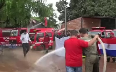 Fiscal intent� desalojar a bomberos sin orden judicial y lleva detenidos a dos voluntarios