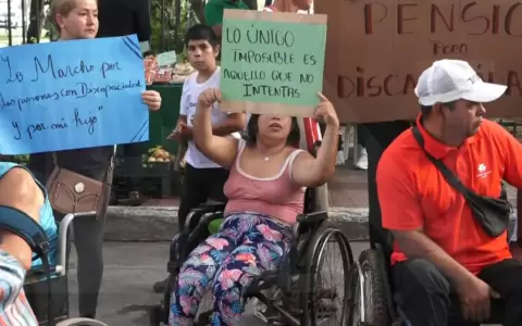 Personas con discapacidad exigen a senadores aprobar beneficios para el sector