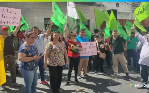 Centrales obreras se movilizan contra reformas laborales