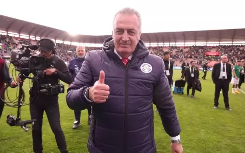 Latorre plantea condecorar a Alfaro en la C�mara Baja
