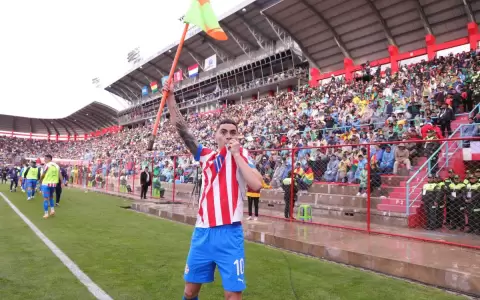 Paraguay trae un valios�simo empate de El Alto