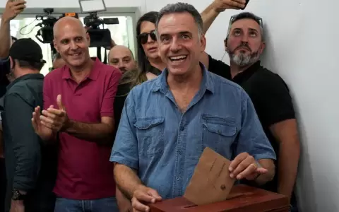 Orsi dijo que, en caso de ganar, se reunir� lo antes posible con Lacalle Pou
