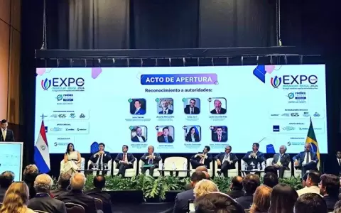 Pe�a y otras autoridades dan inicio oficial a la apertura de la Expo Paraguay-Brasil 2024