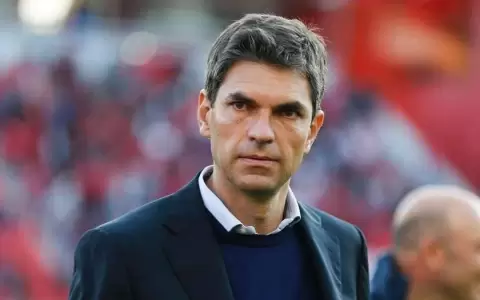 Cerro Porte�o va por otro t�cnico con experiencia en Europa