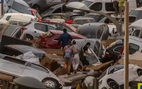 Muertos por inundaciones en Espa�a llegan a 158
