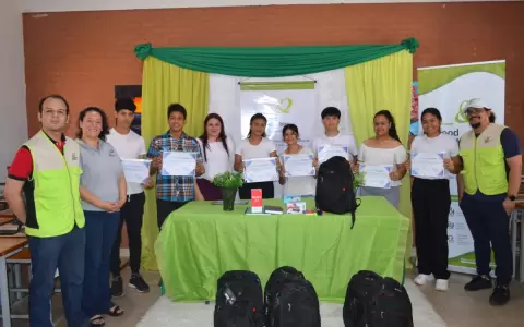 Concluye programa de capacitaci�n a adolescentes para el primer empleo