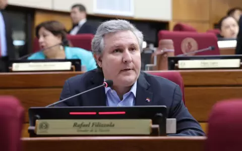 Caso helic�pteros: aprueban desafuero del senador Rafael Filizzola