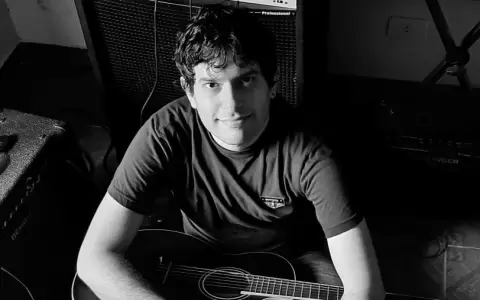Jos� Manfredi presenta su tercer �lbum: "Acuarela/Infinito"